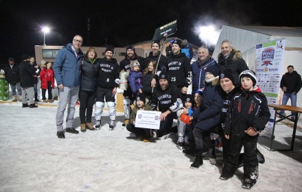 Huskies_Winner_European_Pond_Hockey_Championship_06_01_2018
