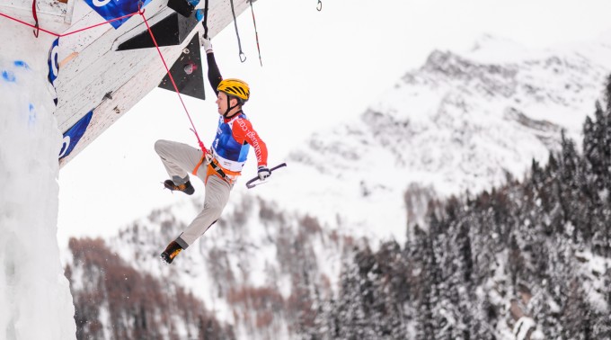 Kuzovlev_Nikolai_UIAA_Ice_Climbing_World_Cup_Rabenstein_03_02_2019c