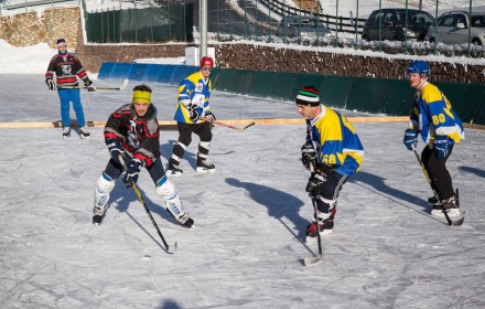 Pond_Hockey_Ritten