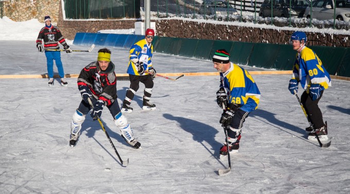 Pond_Hockey_Ritten