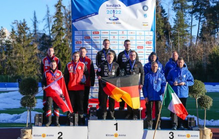 AUT-GER-ITA_Ice_Stock_World_Championships_Ritten-Renon_Team_target_Men_Credits_Profunser.jpg