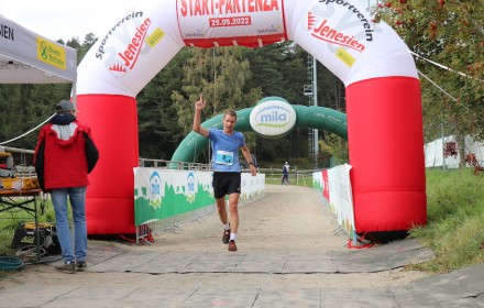 Sieger_Reiterer_Andreas_Soltn_Berghalbmarathon_25_09_22_Credits_hkmedia