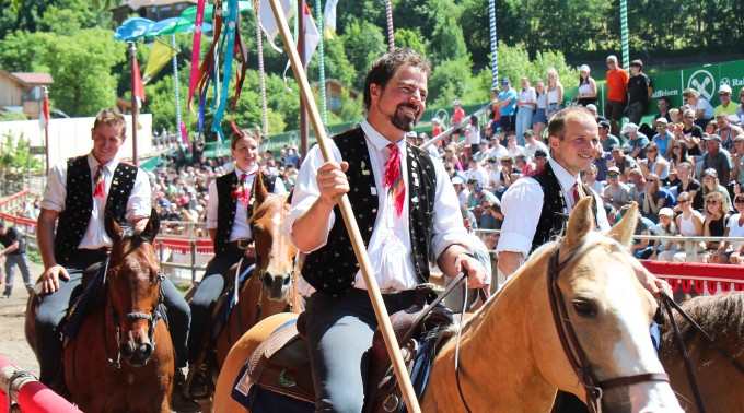 Team_Kastelruth_Seiseralm_1_Credits_hkMedia